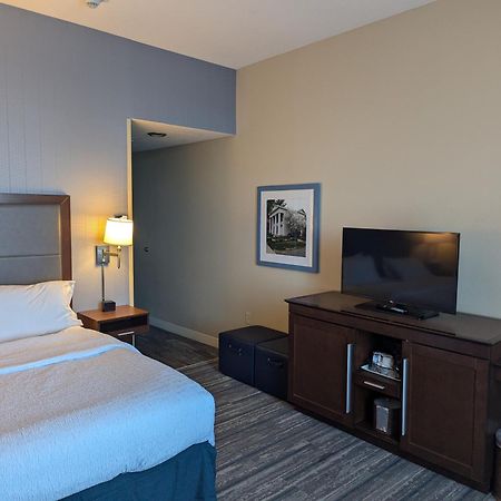 Hampton Inn & Suites Cazenovia, Ny מראה חיצוני תמונה