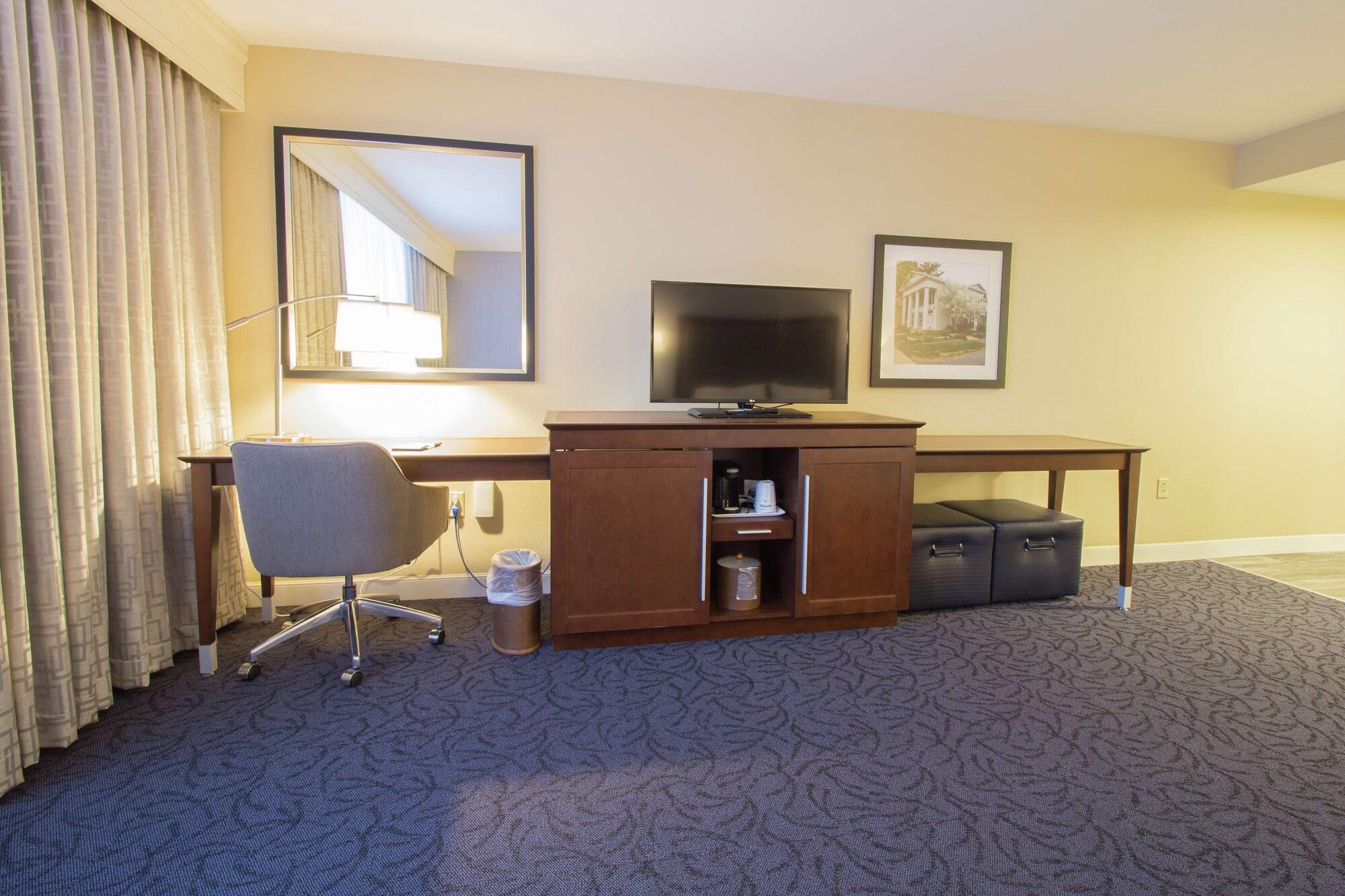 Hampton Inn & Suites Cazenovia, Ny מראה חיצוני תמונה