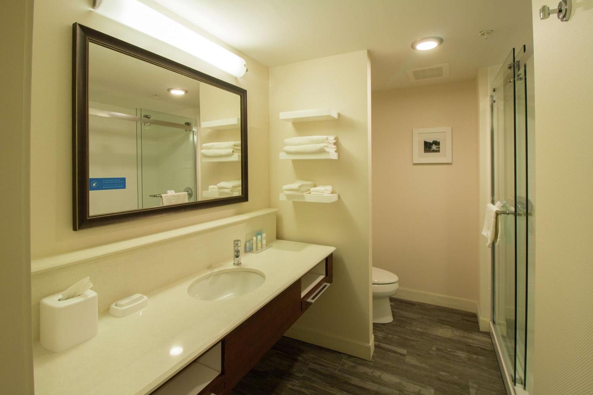 Hampton Inn & Suites Cazenovia, Ny מראה חיצוני תמונה