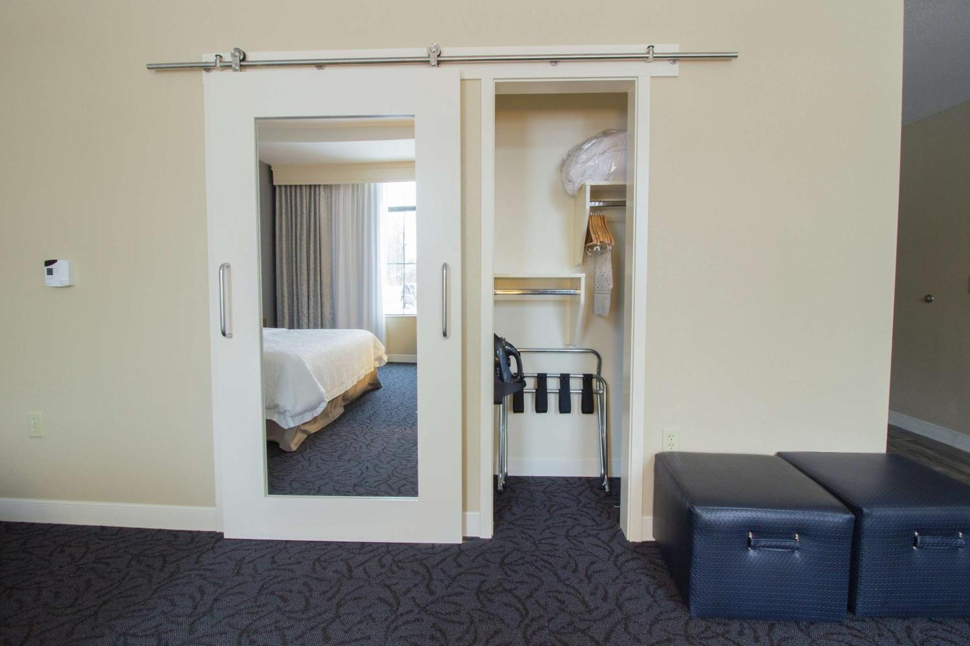 Hampton Inn & Suites Cazenovia, Ny מראה חיצוני תמונה
