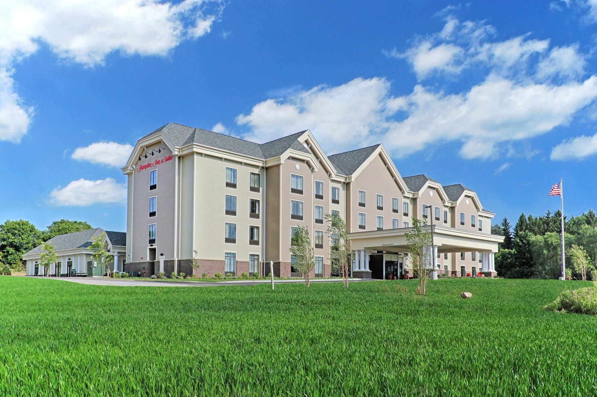 Hampton Inn & Suites Cazenovia, Ny מראה חיצוני תמונה