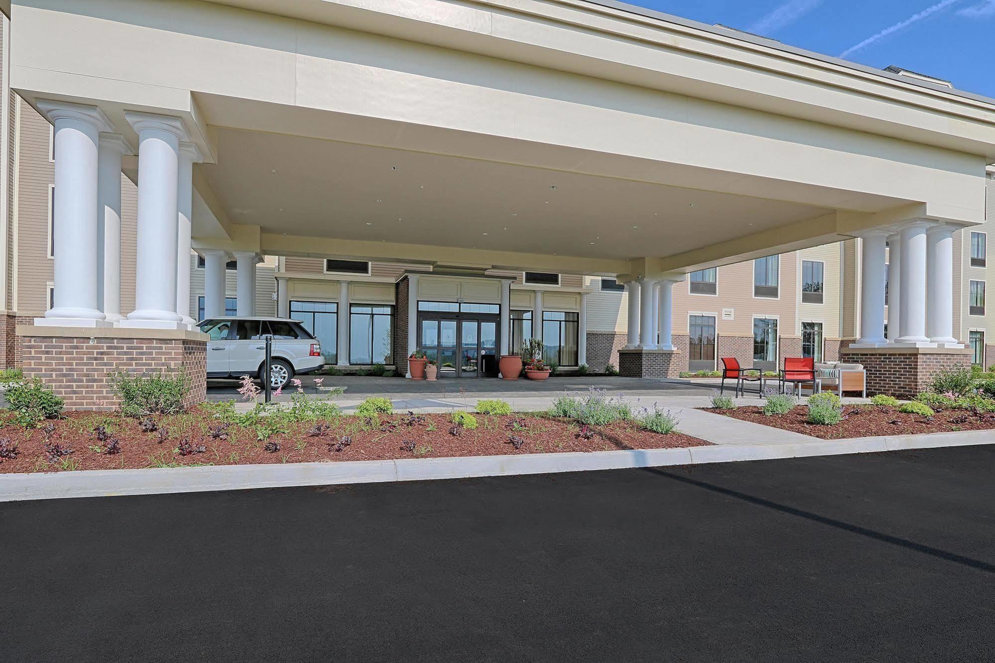 Hampton Inn & Suites Cazenovia, Ny מראה חיצוני תמונה