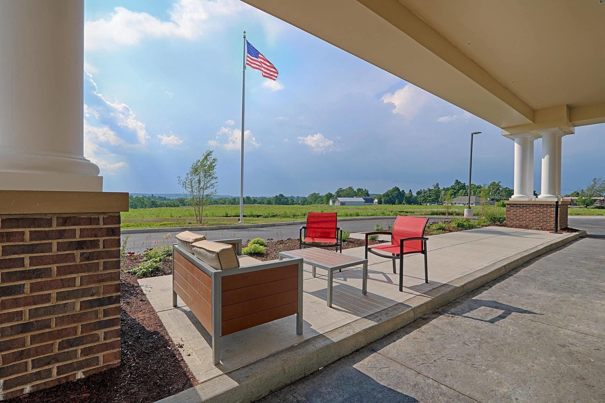 Hampton Inn & Suites Cazenovia, Ny מראה חיצוני תמונה