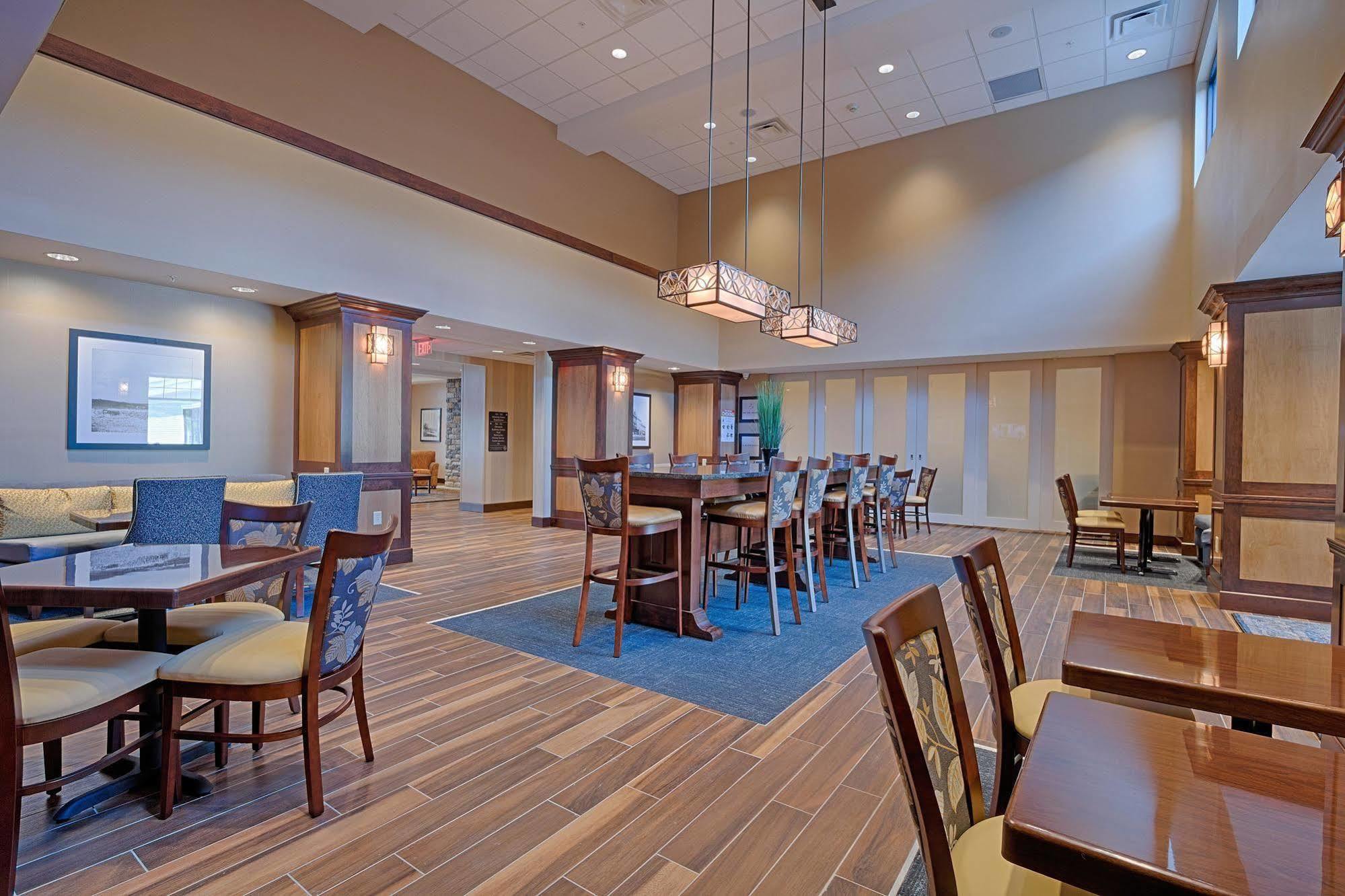 Hampton Inn & Suites Cazenovia, Ny מראה חיצוני תמונה